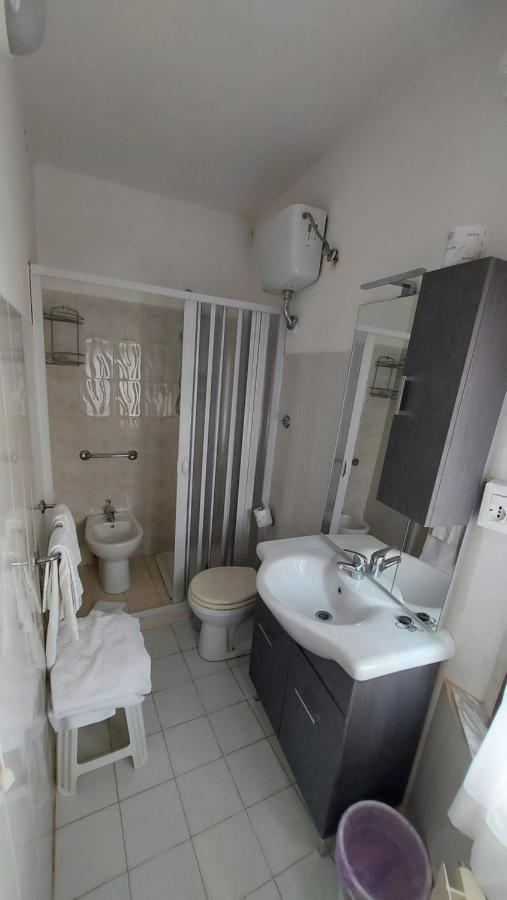 Amelia Hotel Momigno Bagian luar foto