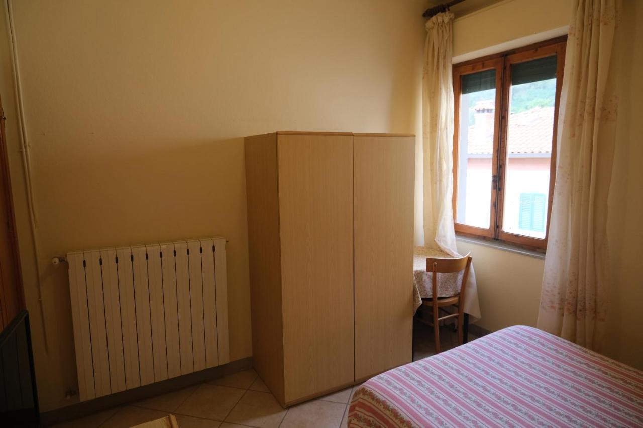 Amelia Hotel Momigno Bagian luar foto